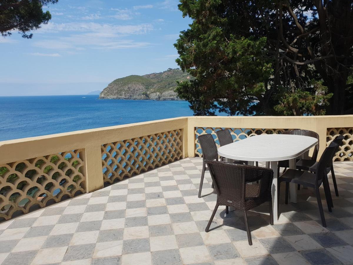 Villa Mare Blu Levanto Exteriör bild