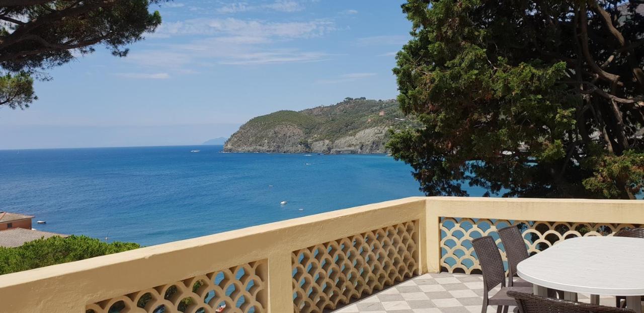 Villa Mare Blu Levanto Exteriör bild